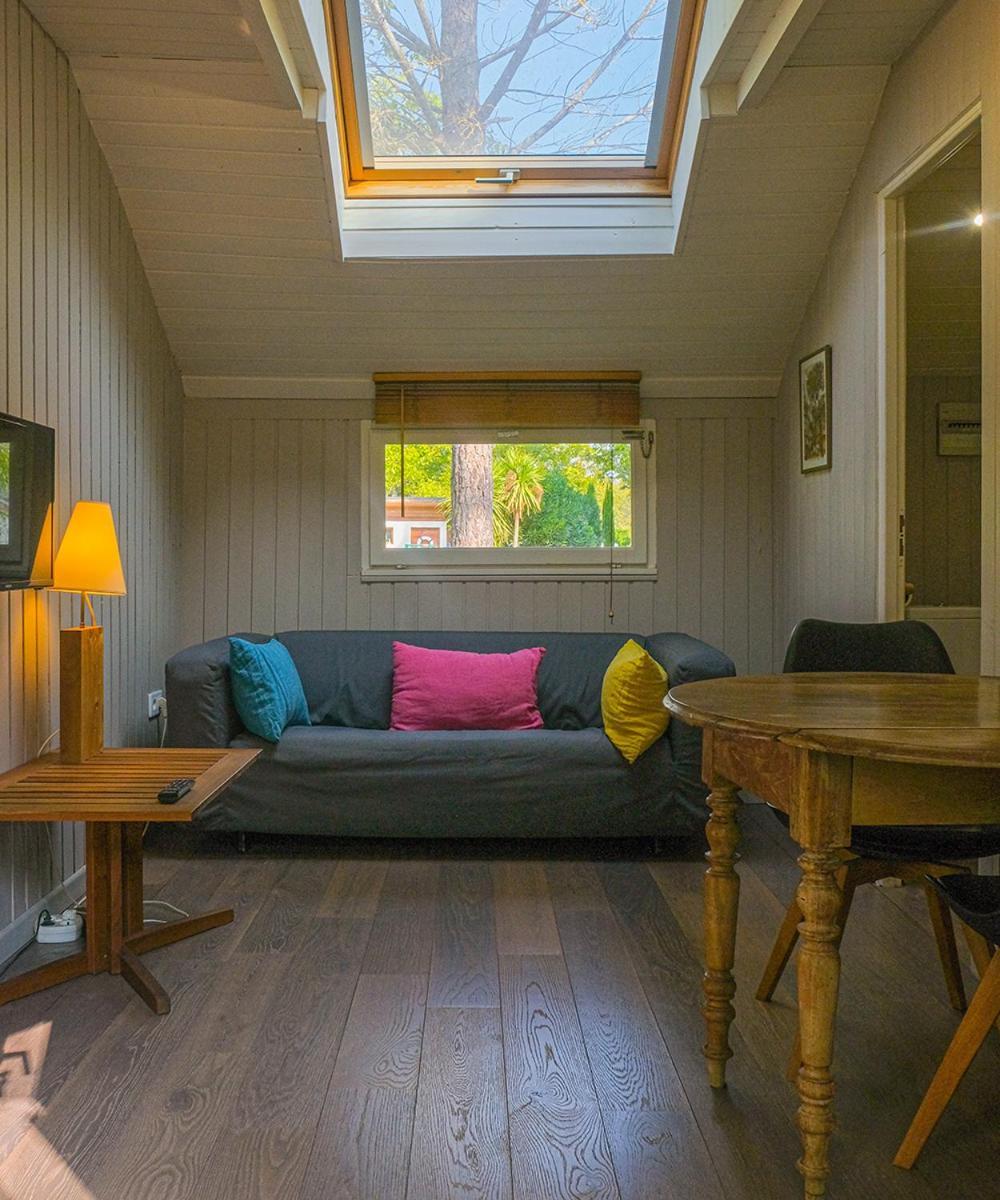 Le Cabanon Villa Le Thor Exterior photo