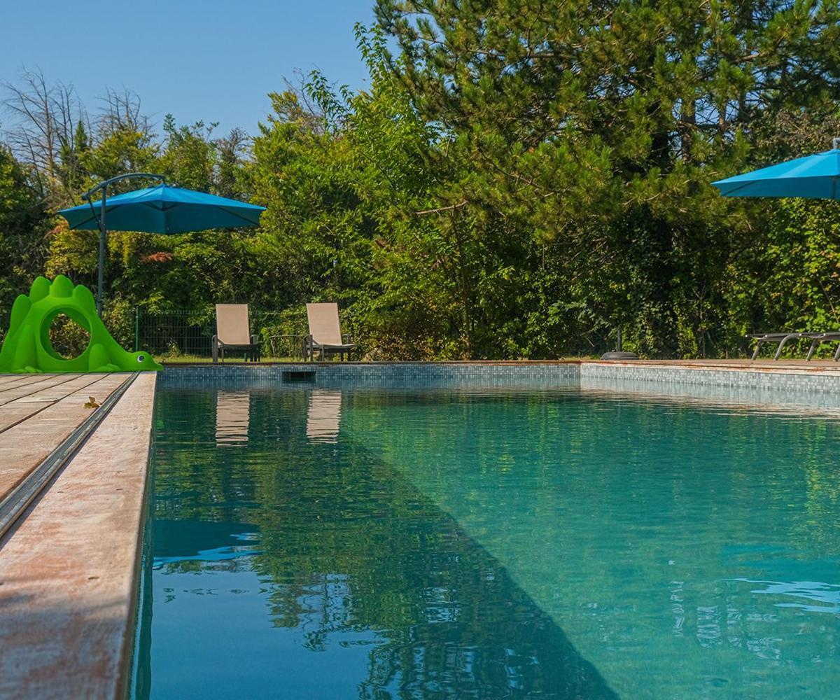 Le Cabanon Villa Le Thor Exterior photo