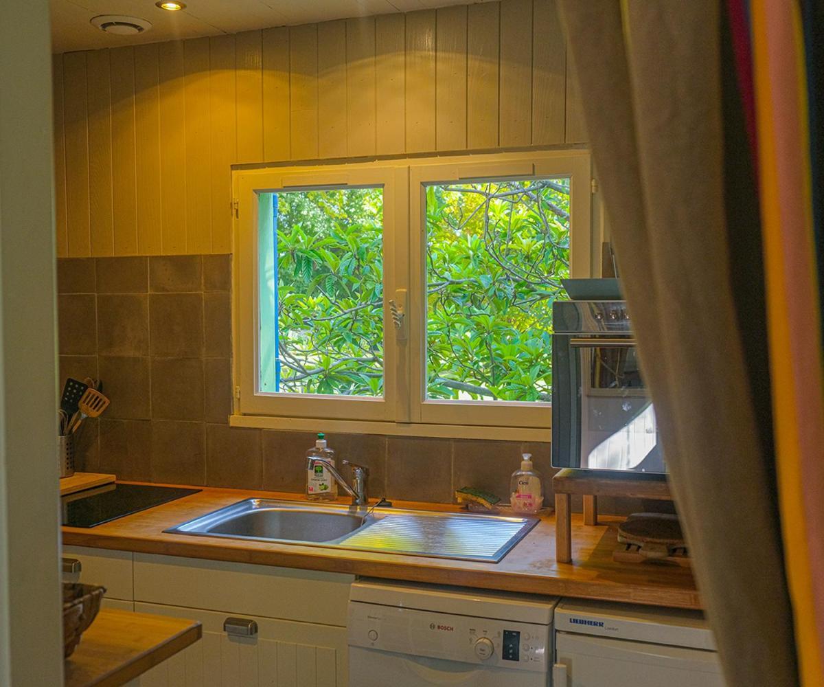 Le Cabanon Villa Le Thor Exterior photo